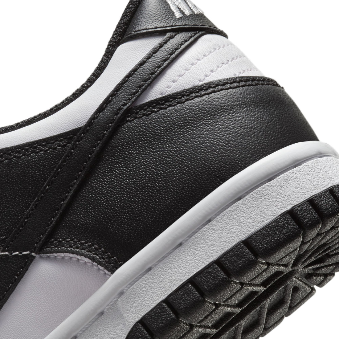 Nike Dunk Low GS (White/Black/White)