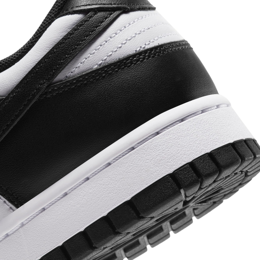 WMNS Nike Dunk Low (White/Black/White)