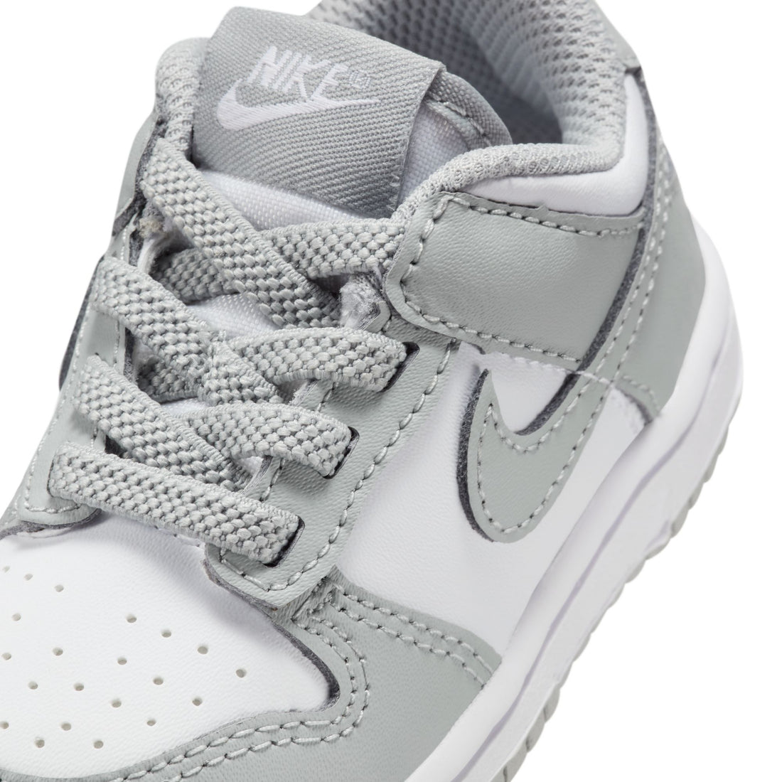Nike Dunk Low TDE (White/LT Smoke Grey/White)