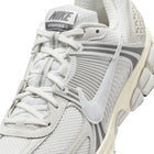 Nike Zoom Vomero 5 (PLATINUM TINT/PHOTON DUST-CASHMERE)