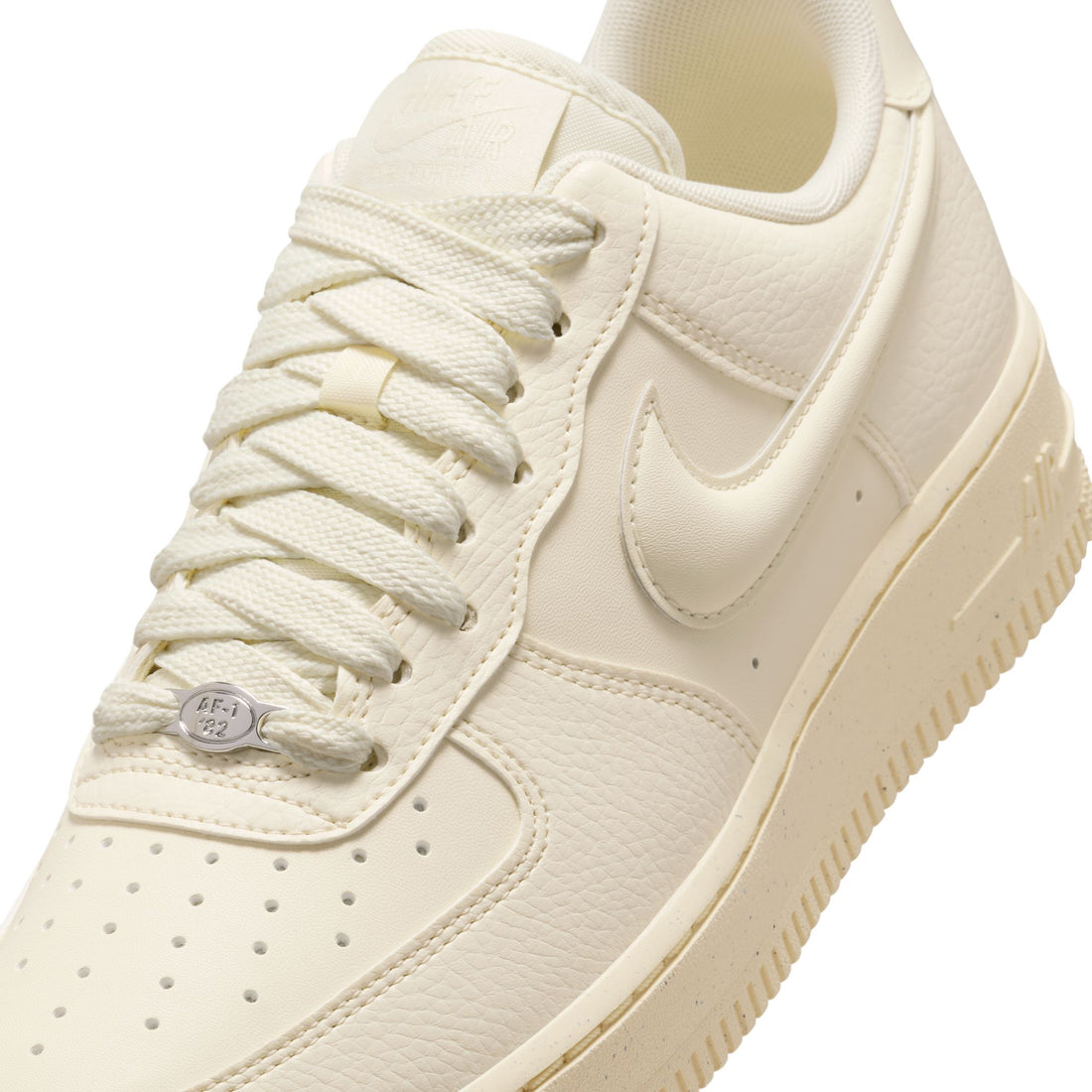 WMNS Nike Air Force 1 '07 (Coconut Milk/Coconut Milk)