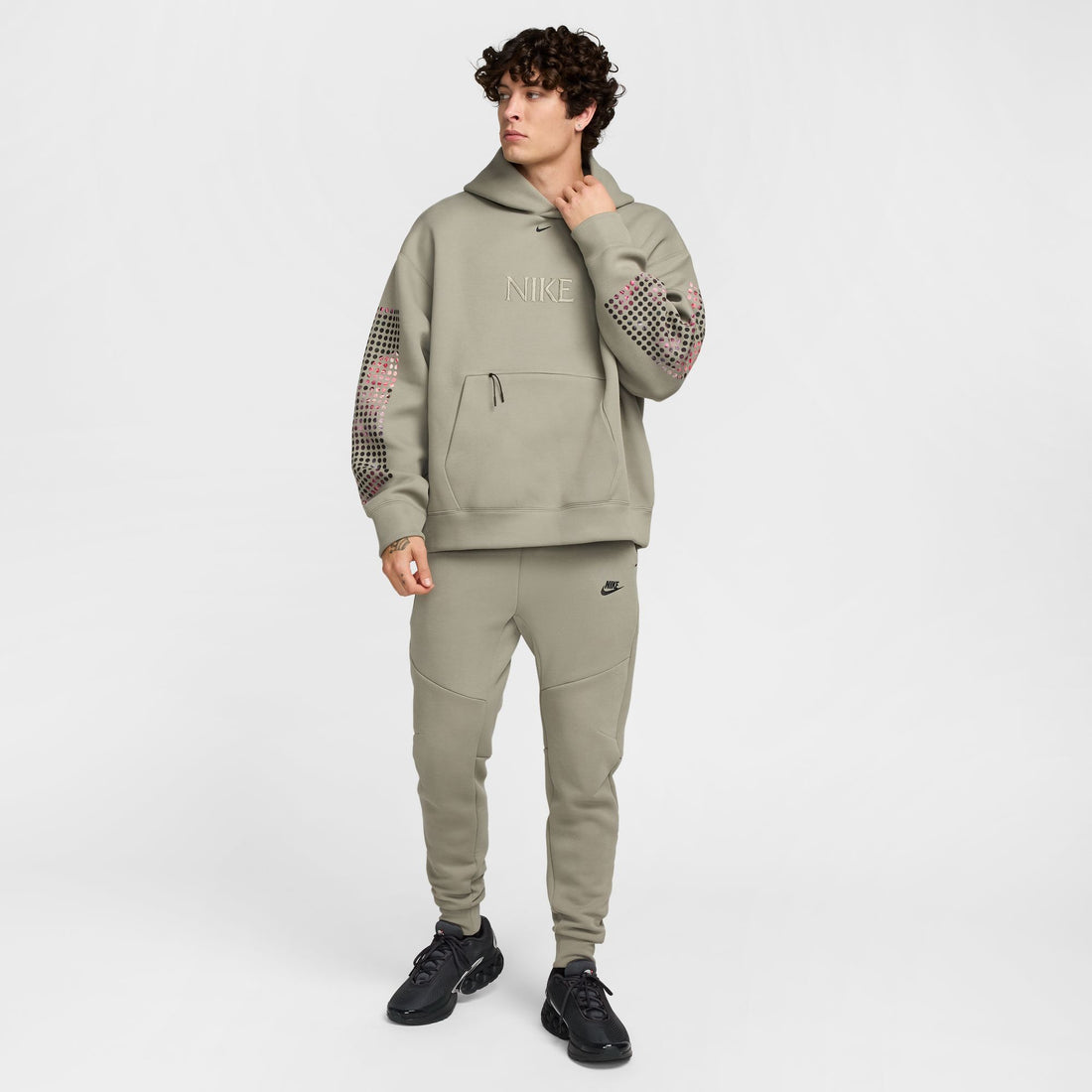 Nike Tech Fleece Hoodie (Light Army/Black)