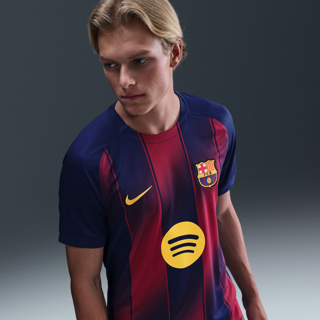 Nike FC Barcelona '25/'26 Soccer Replica Jersey (Home)