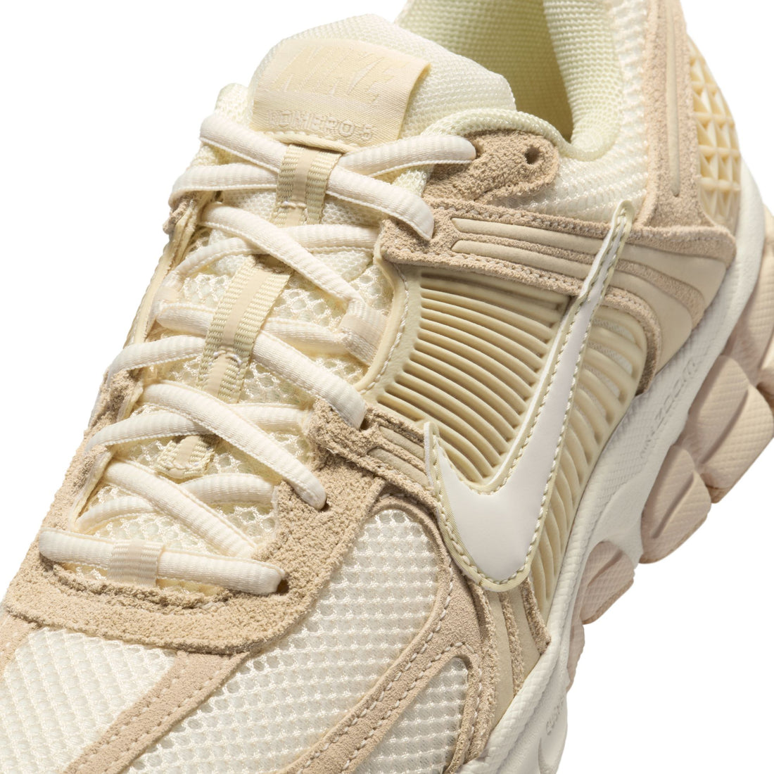 WMNS Nike Zoom Vomero (Beach/Sail/LT Khaki/Pale Ivory)