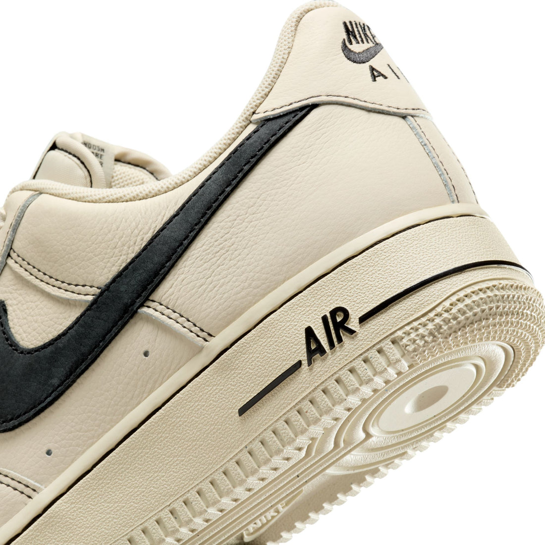 Nike Air Force 1 '07 LV8 (LT Khaki/Black)