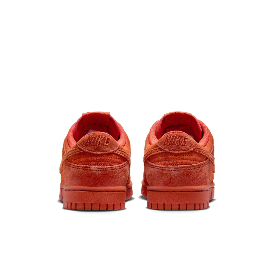 WMNS Nike Dunk Low SE (Picante Red/Dragon Red)