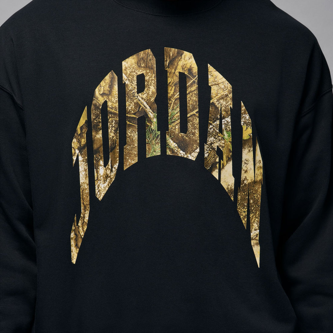Air Jordan Brooklyn Realtree French Terry Crewneck (Black)