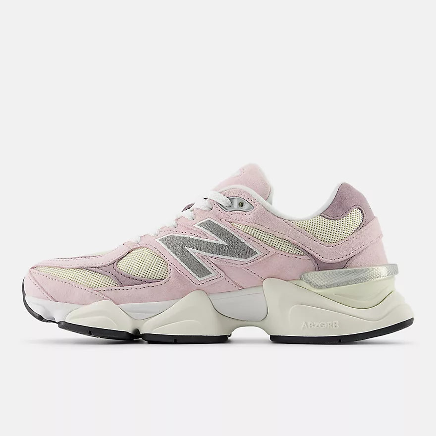New Balance 9060 (Pink/Beige)