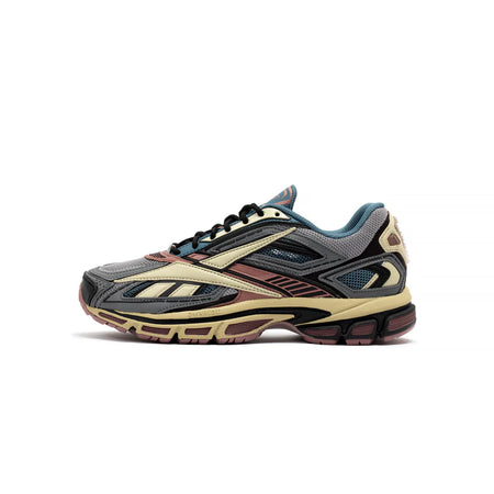 Reebok Premium Road Ultra (Soft Pink)