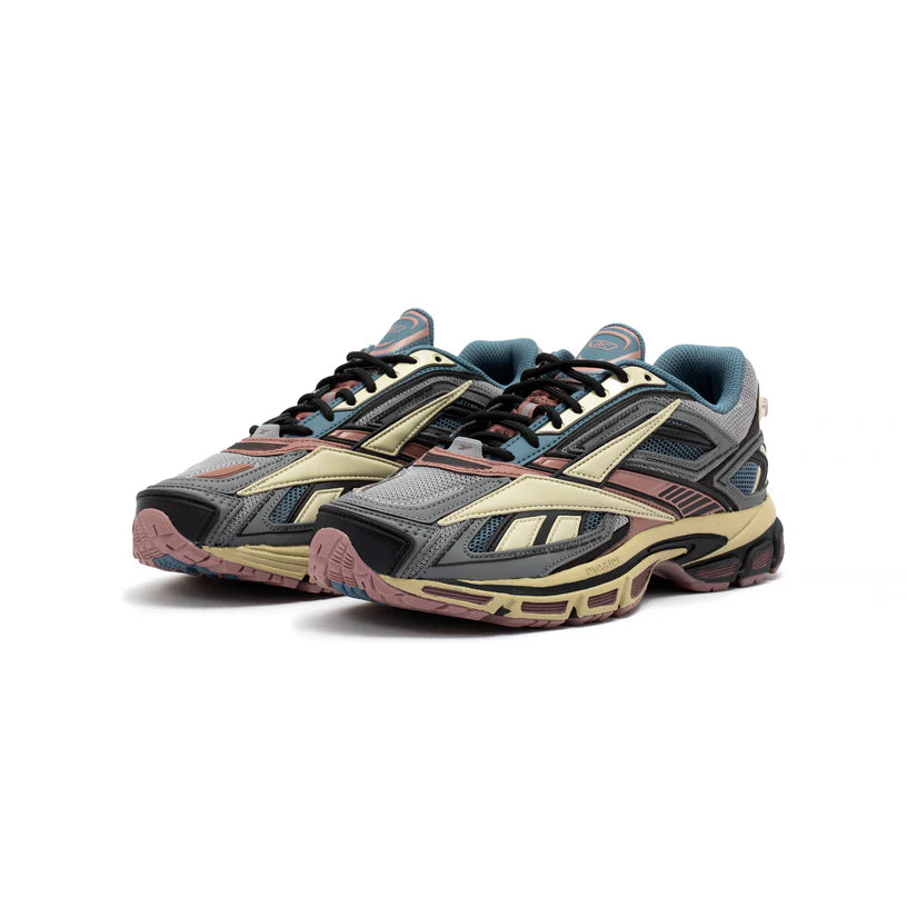 Reebok Premium Road Ultra (Soft Pink)