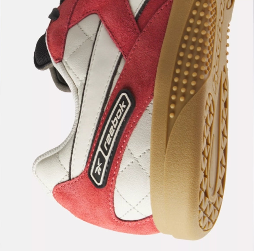 Reebok Hammer Street (Alabaster/Red/Black)