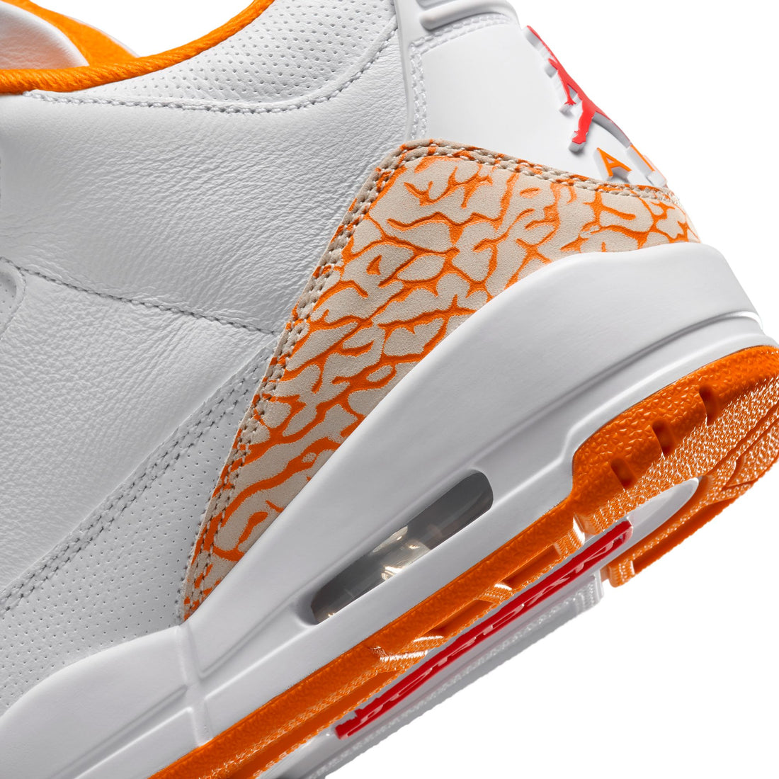 WMNS Air Jordan 3 Retro (White/Pimento Orange)