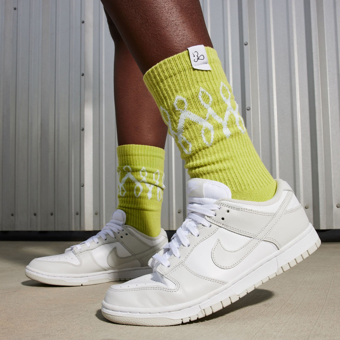 WMNS Nike Dunk Low (White/Photon Dust/White)