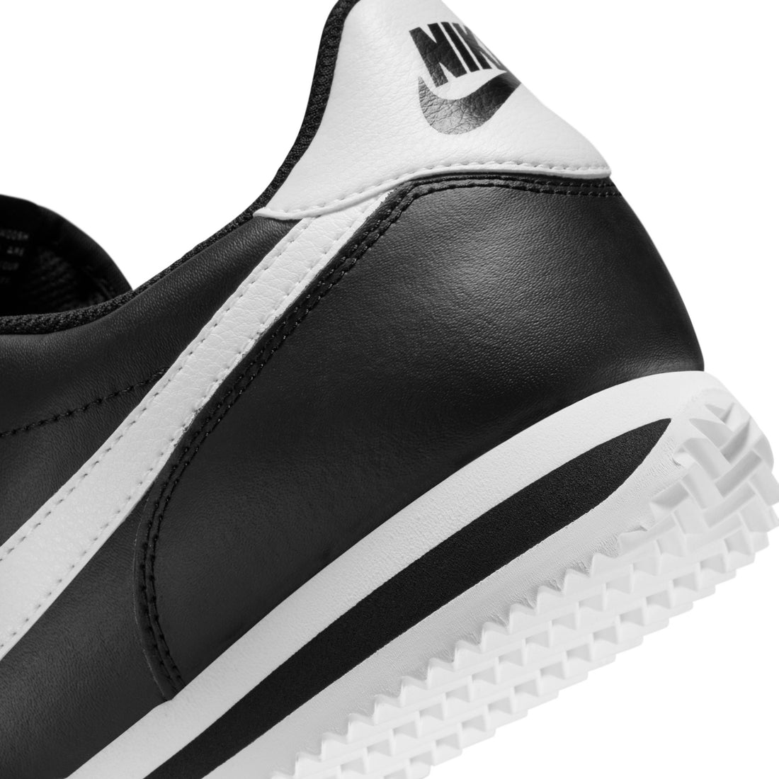 Nike Cortez (Black/White)