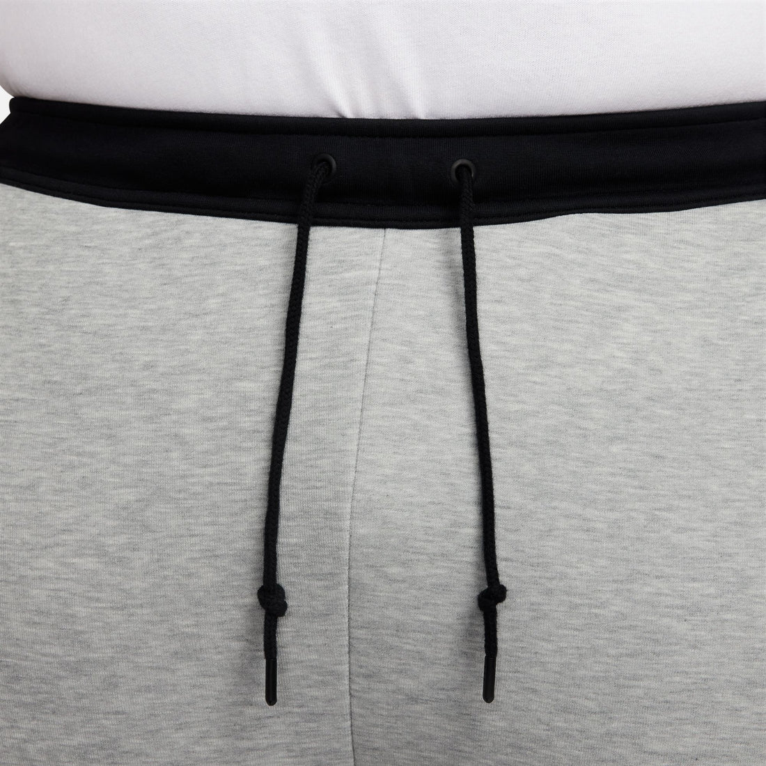 NIKE Black Tech Fleece Pants FB8002 | Urbanstaroma