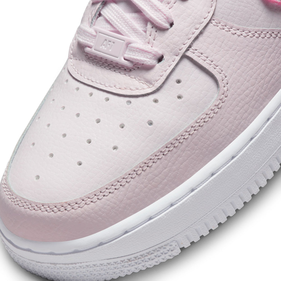 WMNS Nike Air Force 1 '07 (Pearl Pink/Coral Chalk/White)