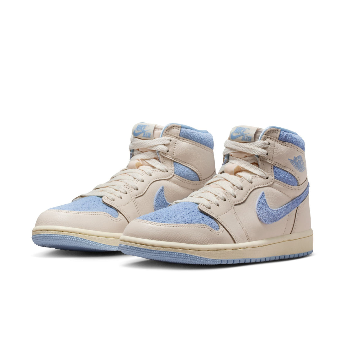 WMNS Air Jordan 1 HI OG (Pale Ivory/Psychic Blue)