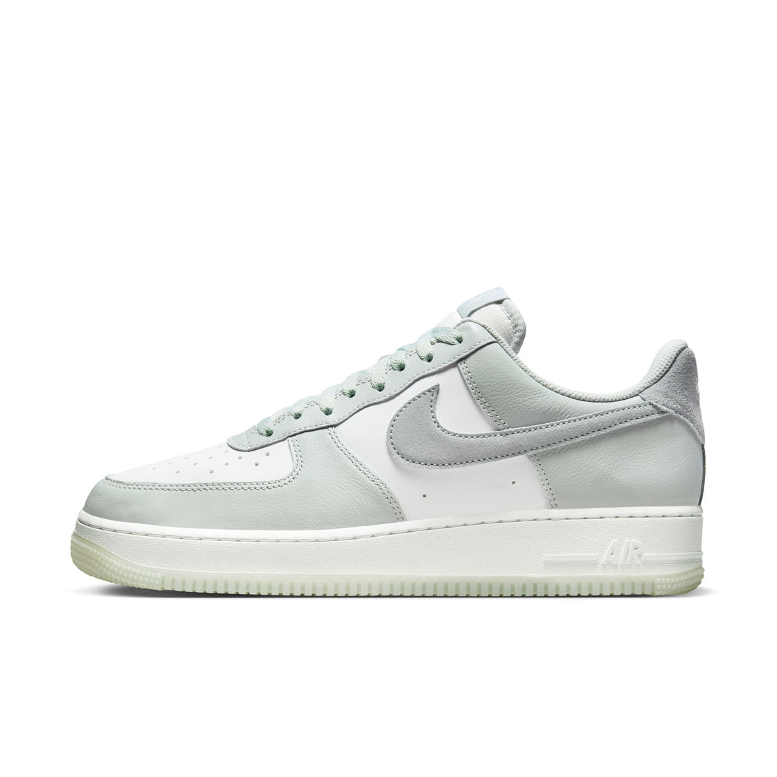 Nike Air Force 1 '07 LV8 (Light Silver/Light Pumice)