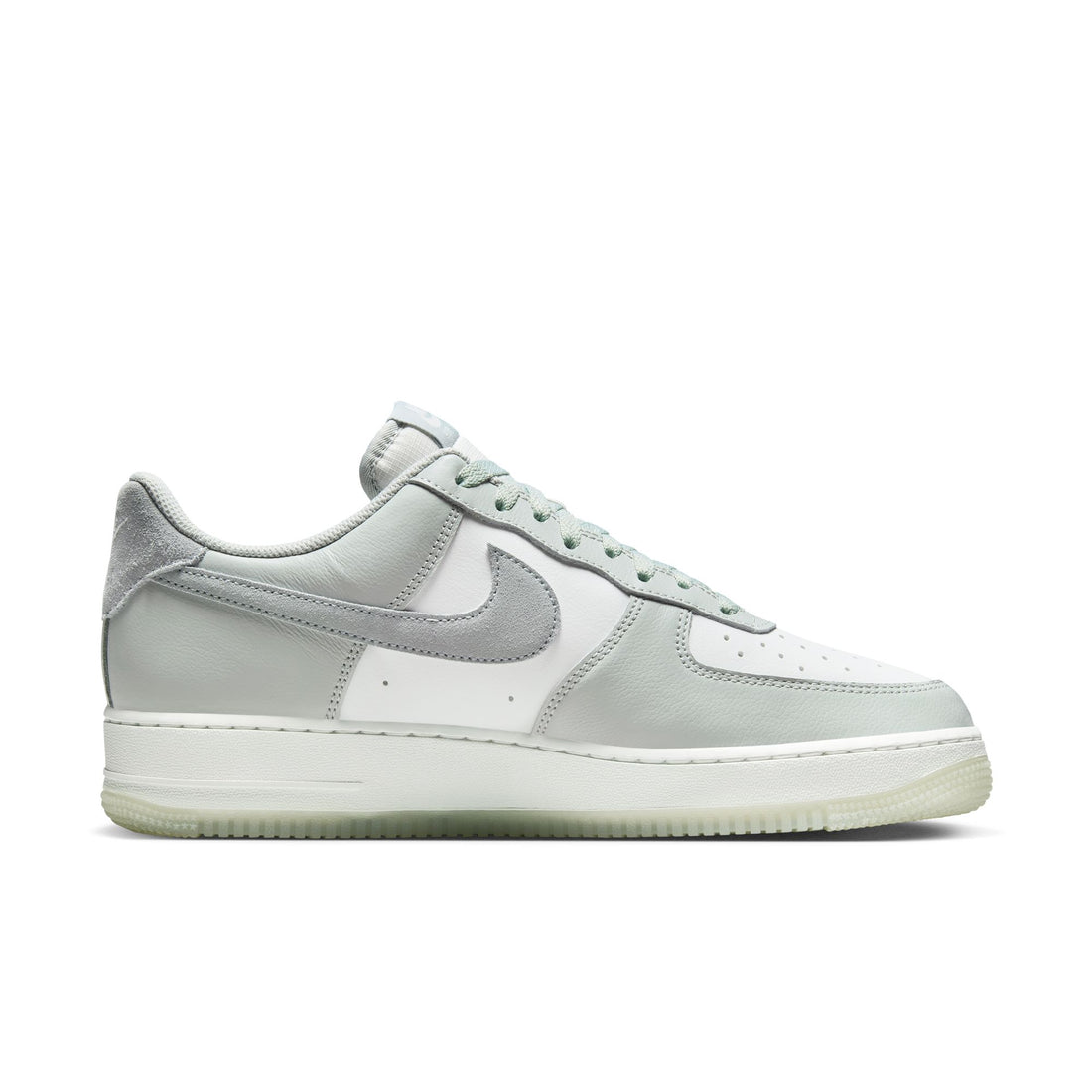 Nike Air Force 1 '07 LV8 (Light Silver/Light Pumice)