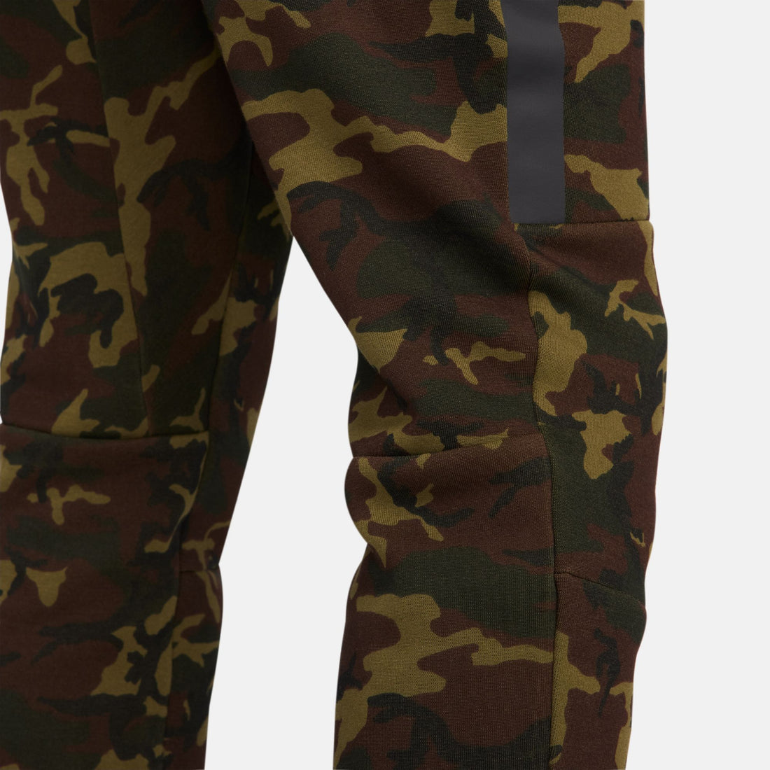 Nike Sportswear Tech Fleece OG Slim Fit Joggers (Sequoia/Black)
