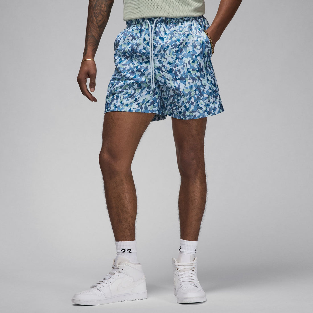 Air Jordan Essentials Poolside Shorts (Blue Tint/White)
