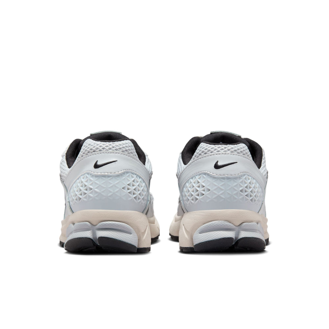 WMNS Nike Zoom Vomero 5 (Pure Platinum/Chrome)