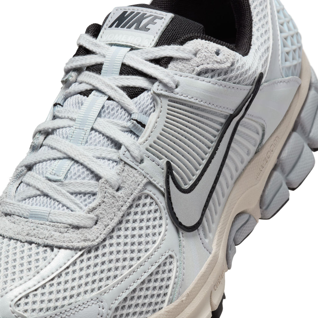 WMNS Nike Zoom Vomero 5 (Pure Platinum/Chrome)