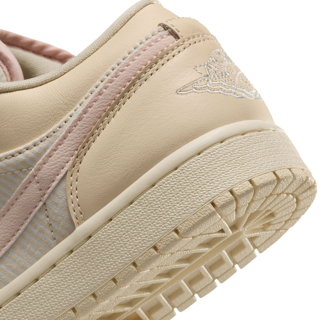 WMNS Air Jordan 1 Low SE (Muslin/Pink Legend/Sail)