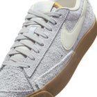 WMNS Blazer Low '77 VNTG (Football Grey/Pale Ivory)