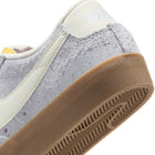 WMNS Blazer Low '77 VNTG (Football Grey/Pale Ivory)