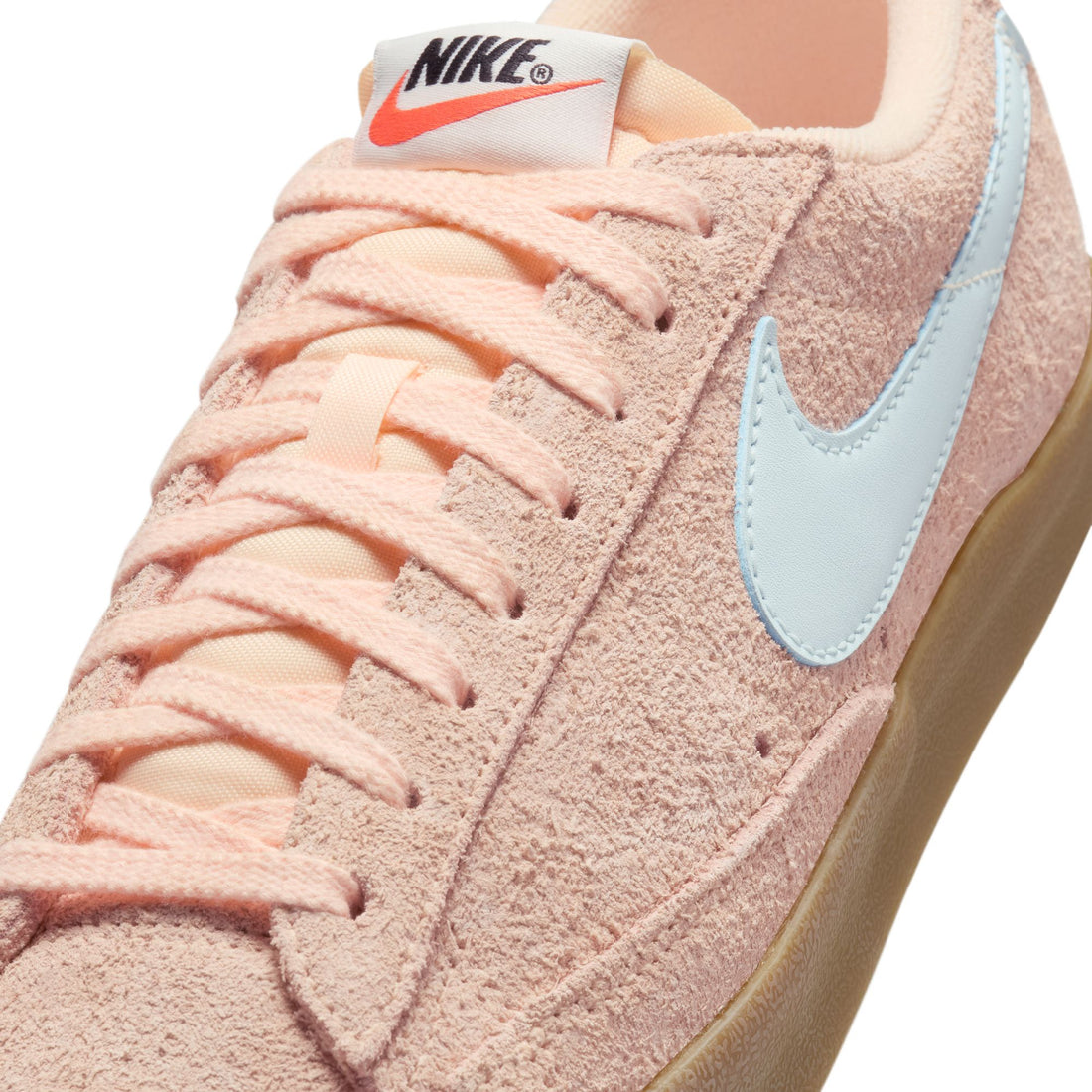 WMNS Nike Blazer Low '77 VNTG (Crimson Tint/Glacier Blue)