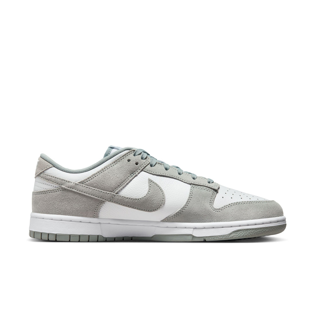 Nike Dunk Low Retro SE (White/Light Pumice)