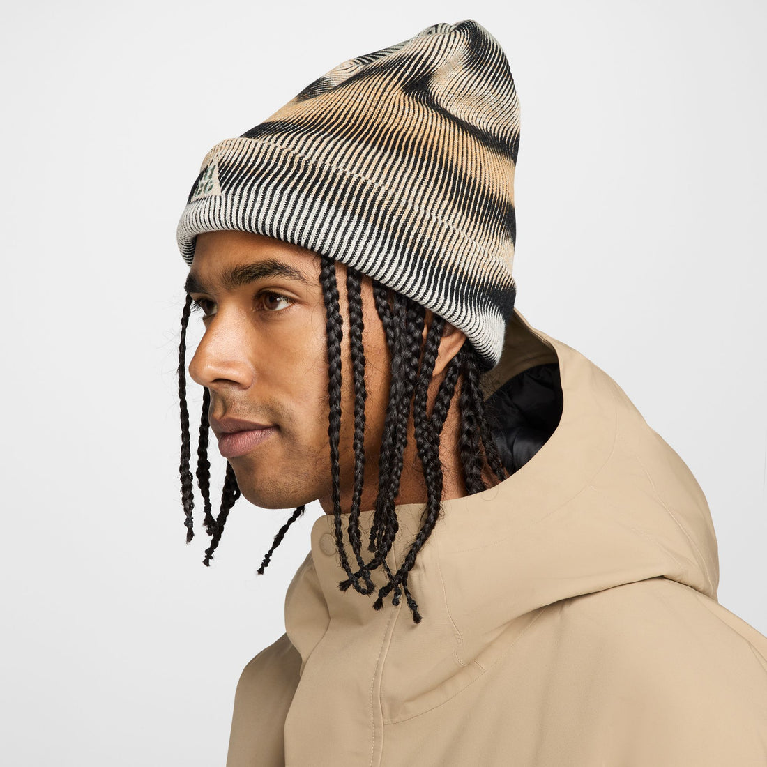 Nike Peak Beanie (Flax/Guava Ice/Jade Horizon/Jade Horizon)