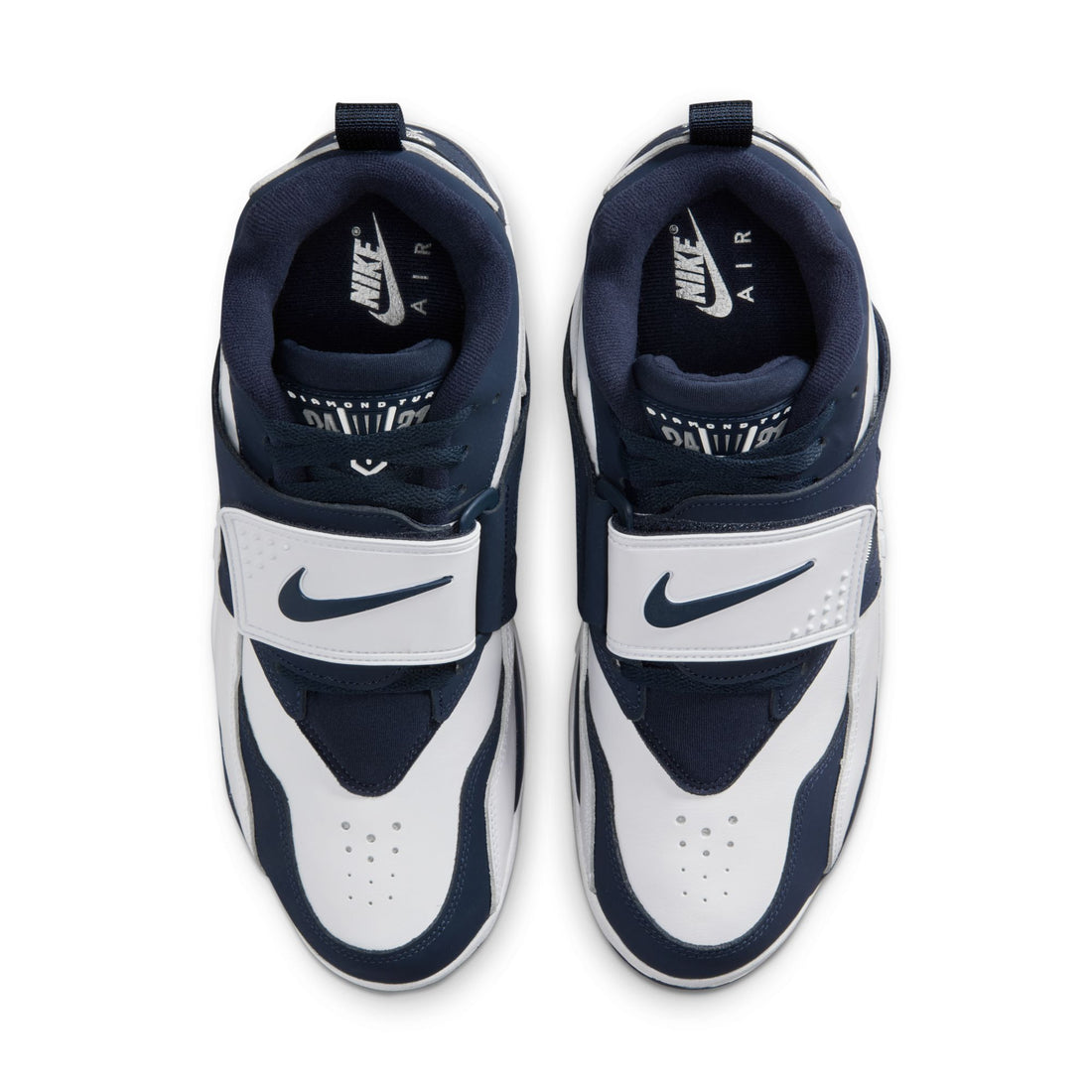 Nike Air Diamond Turf (White/College Navy)