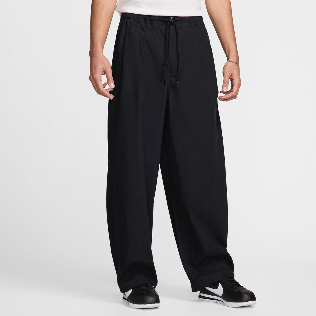Nike Club Ballon Pants (Black)