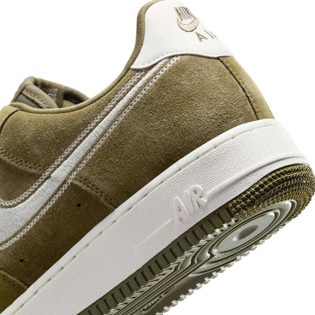 Nike Air Force 1 '07 LV8 (Medium Olive/Sail)