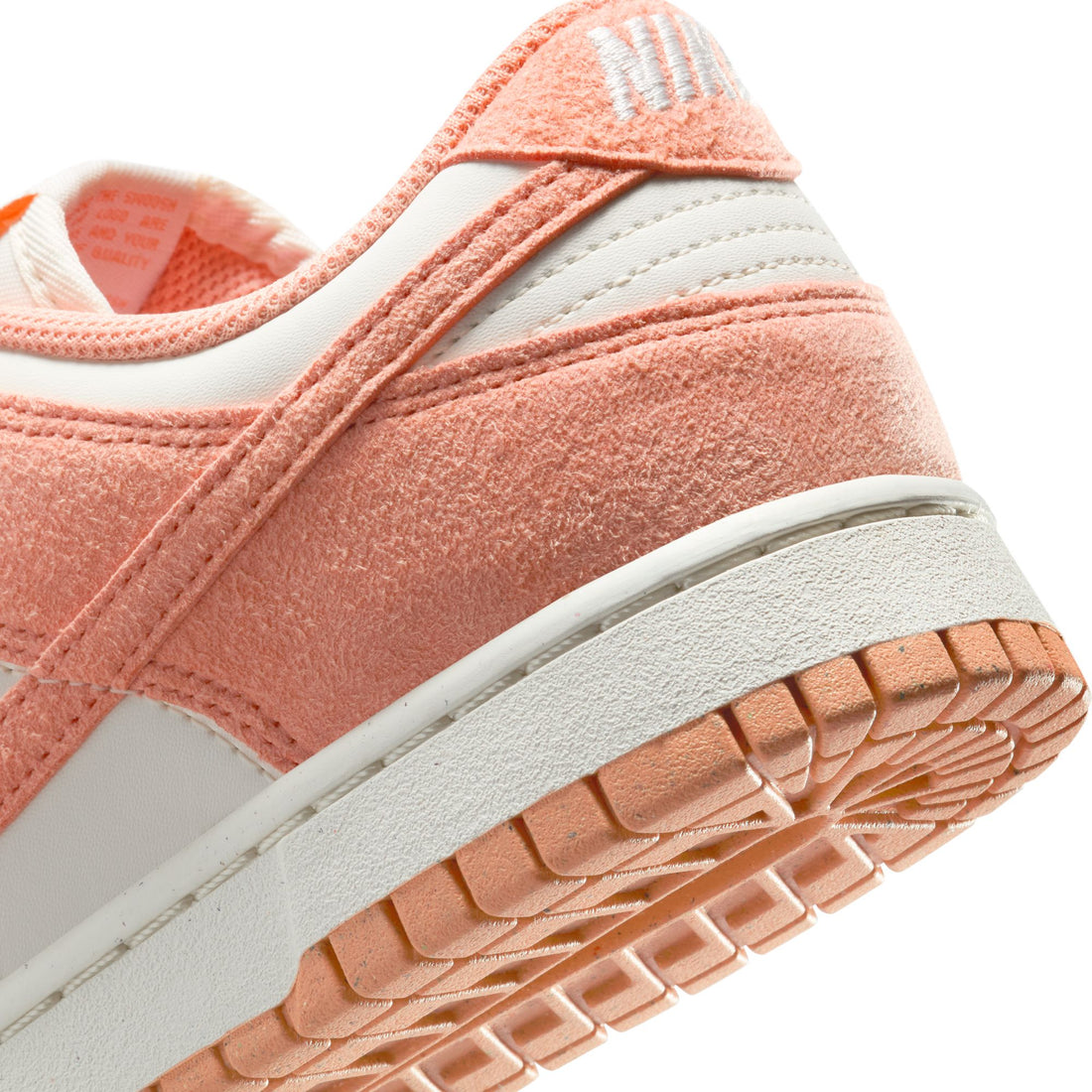 WMNS Nike Dunk Low (Soft Pearl/Apricot Agate/White)