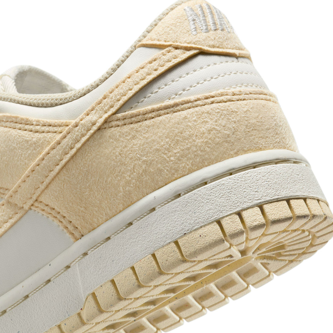 WMNS Nike Dunk Low (Soft Pearl/Beach/Pale Ivory)