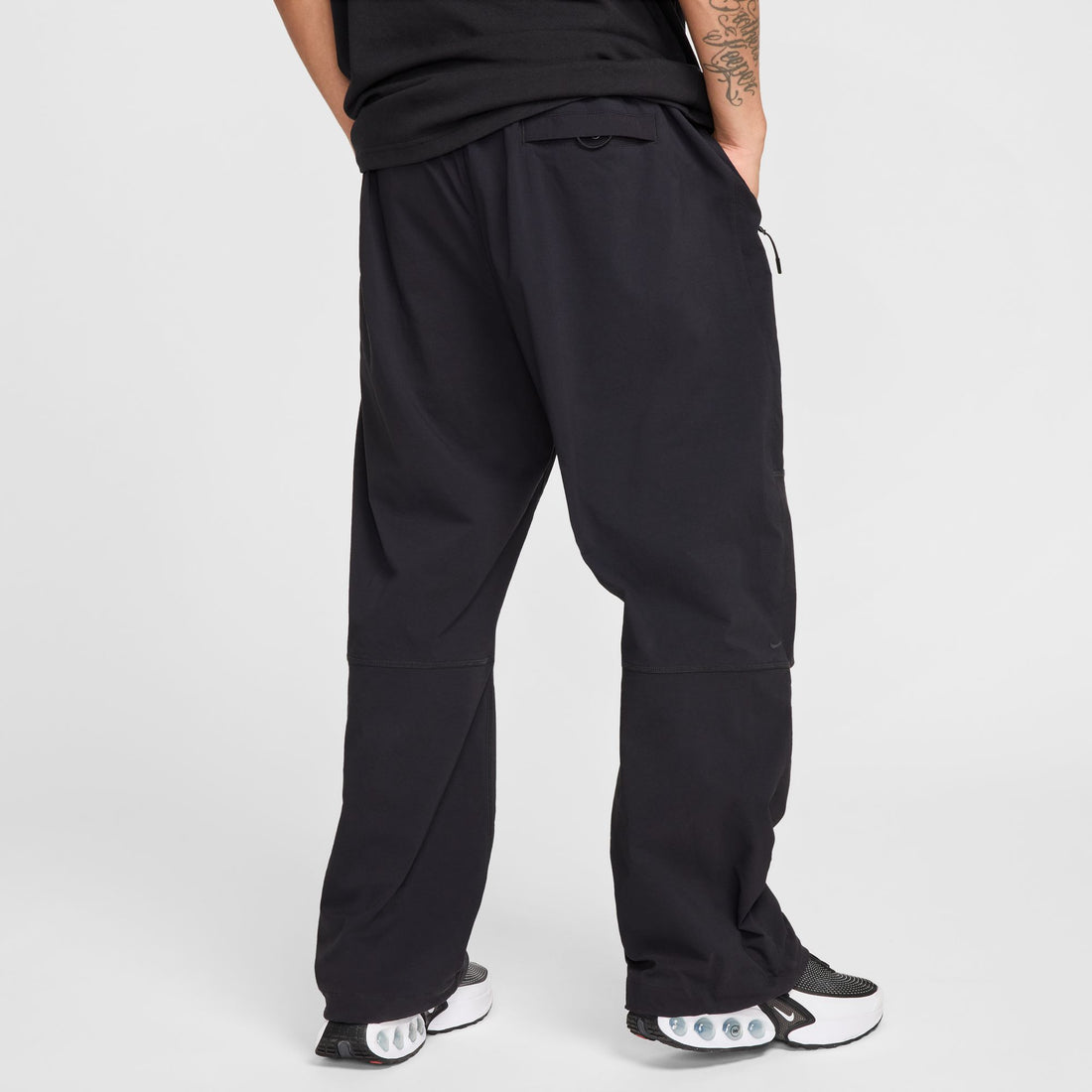 Nike Tech Woven Oversized Pants (Black)