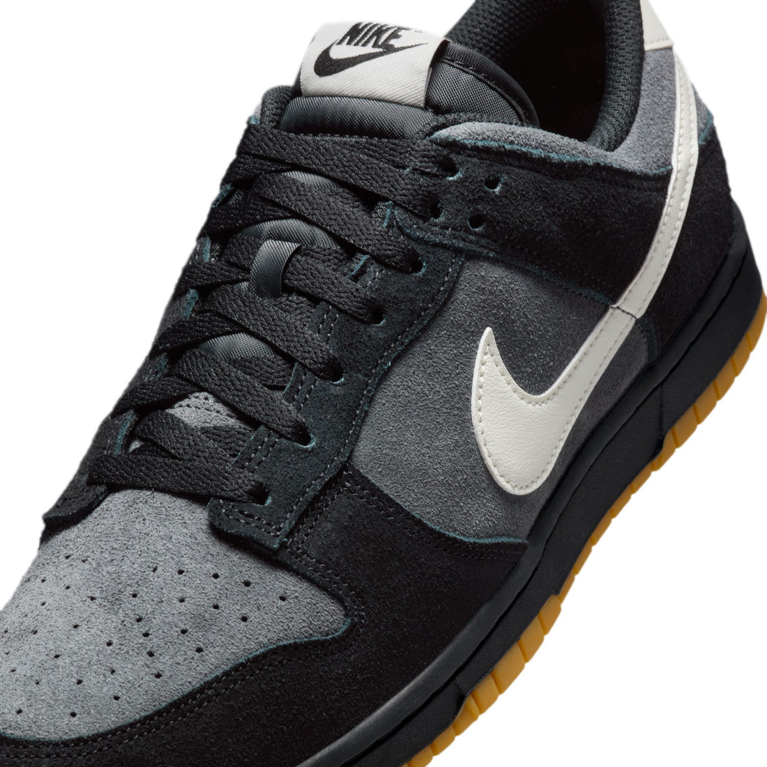 Nike Dunk Low Retro SE (Black/Pale Ivory/Anthracite)