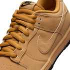 Nike Dunk Low Retro SE (Wheat/Wheat/Gum Yellow/Black)