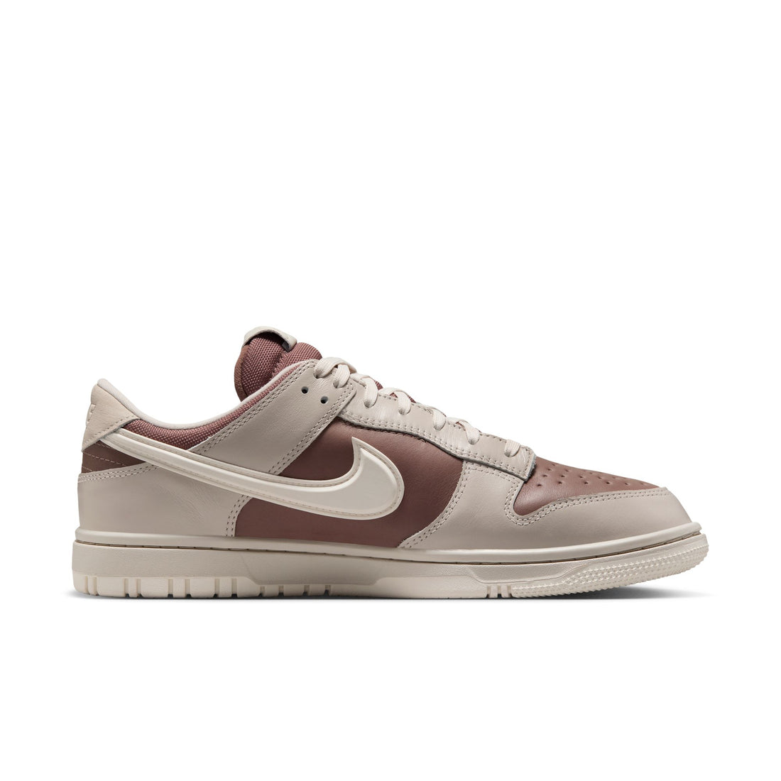 Nike Dunk Low GTX (Light Bone/Sail/Mink Brown)