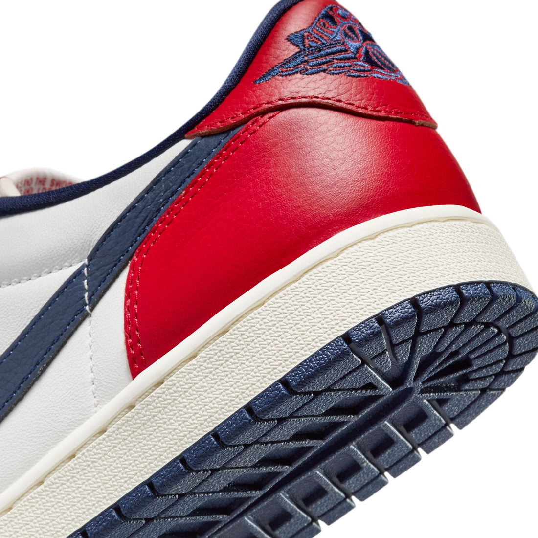 Air Jordan 1 Retro Low OG (Summit White/Gym Red)