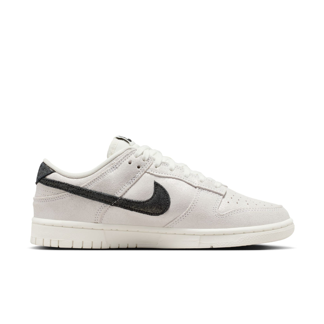 WMNS Nike Dunk Low SE (White/Black/Team Red)