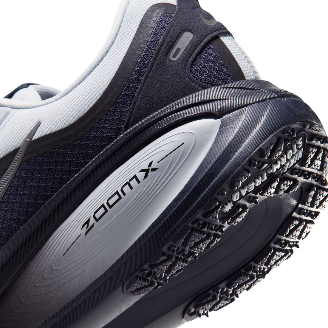 Nike Vomero 18 GTX (Football Grey/DK Metallic Grey)