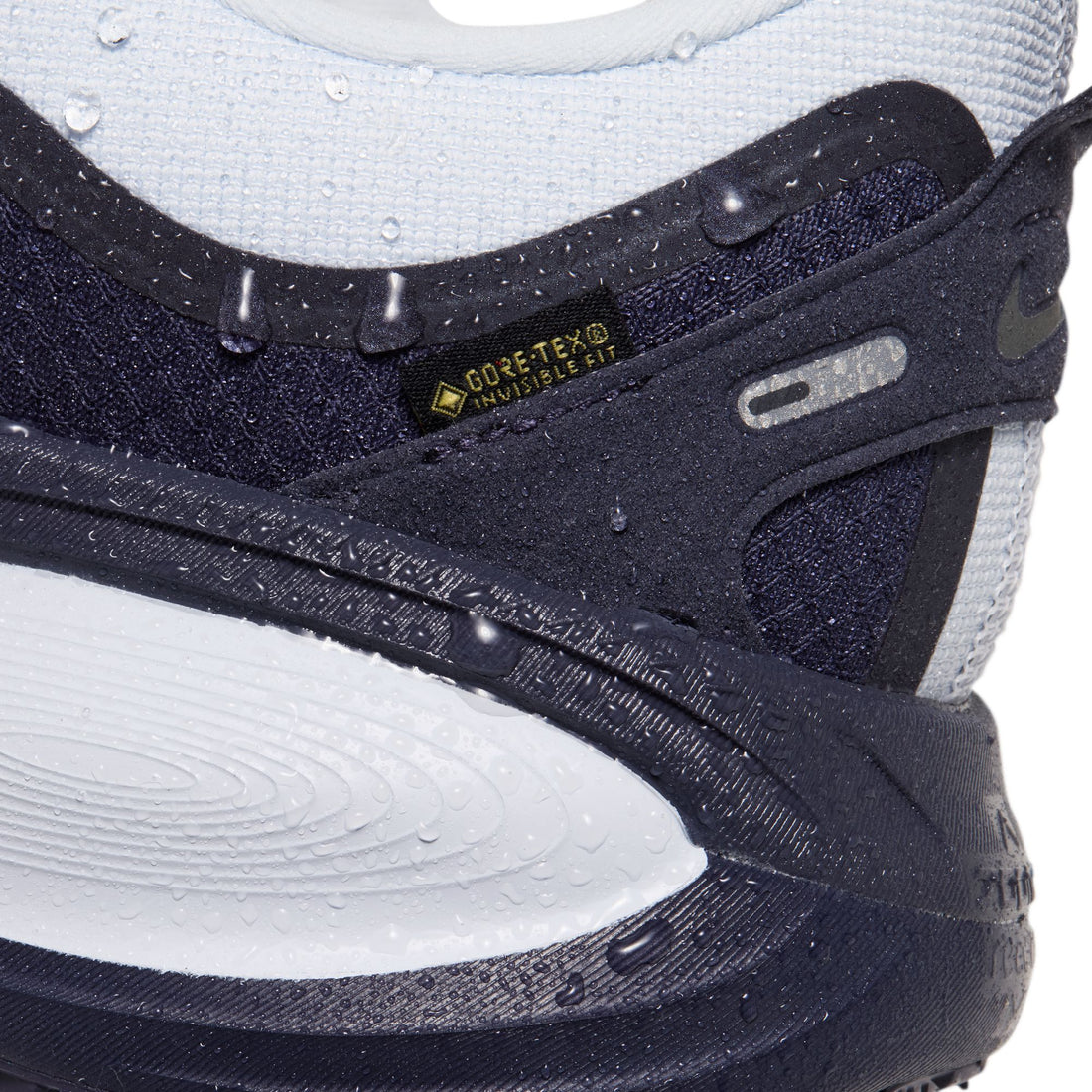 Nike Vomero 18 GTX (Football Grey/DK Metallic Grey)