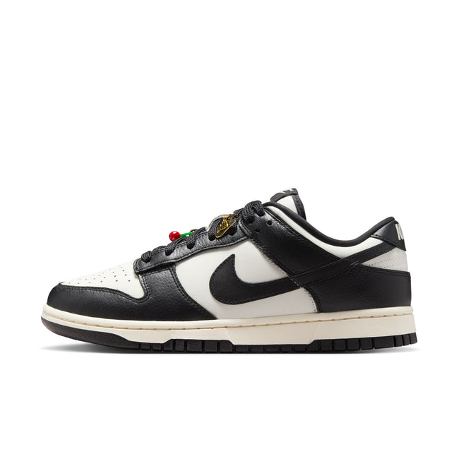 WMNS Nike Dunk Low SE (Sail/Black/Pale Ivory)