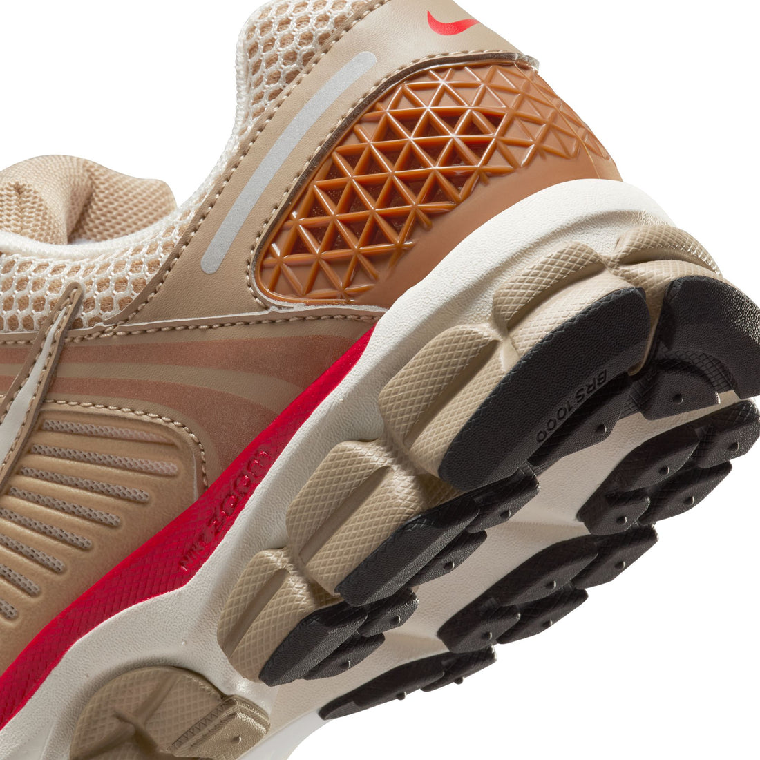 WMNS Nike Zoom Vomero 5 (Khaki/Phantom/Fire Red/Sail)