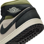 Air Jordan 1 Mid SE (LT Orewood BRN/Off Noir)
