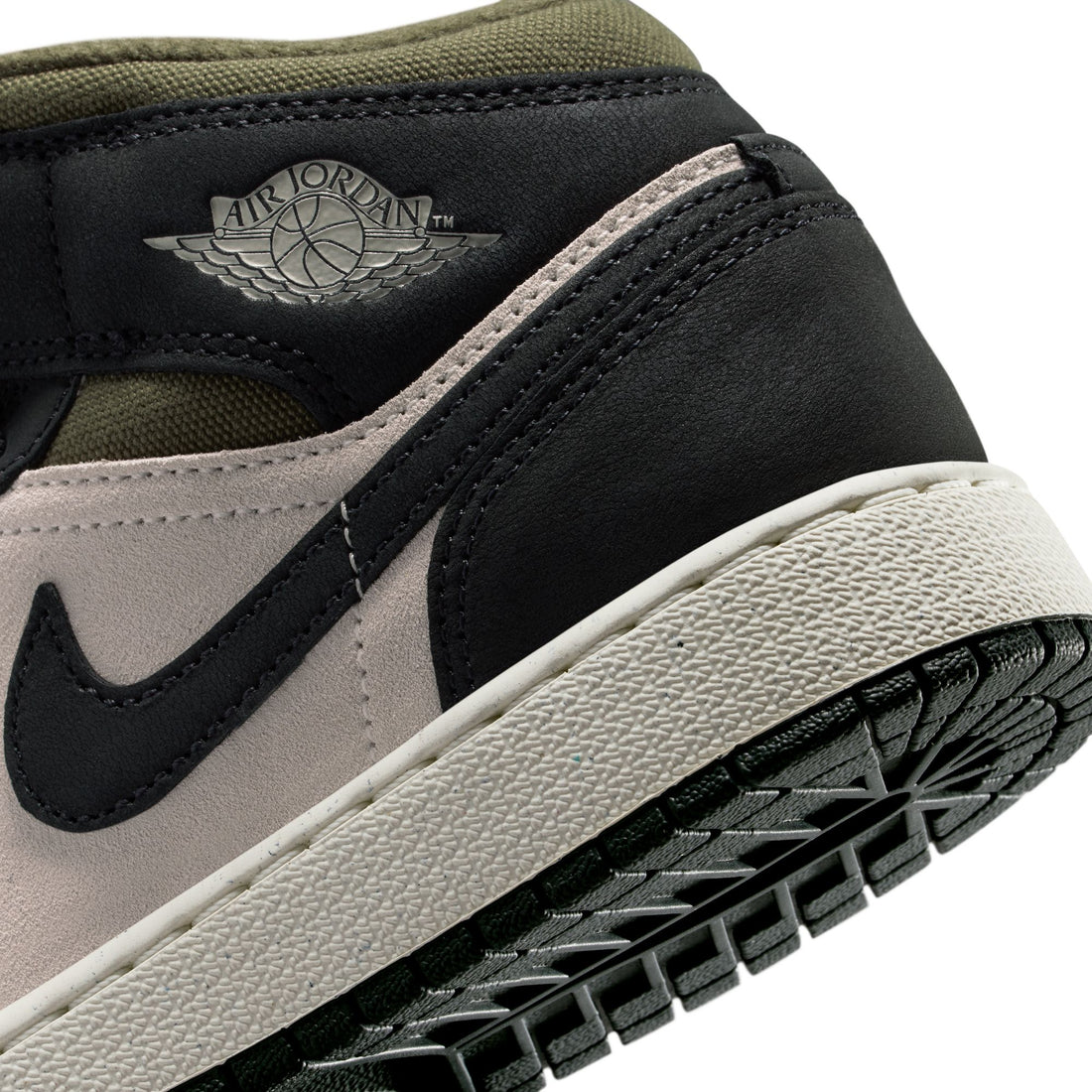 Air Jordan 1 Mid SE GS (LT Orewood Brn/Off Noir)